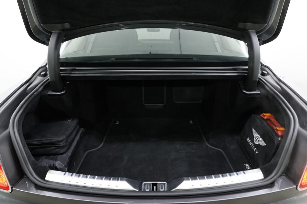 Bentley flying spur II