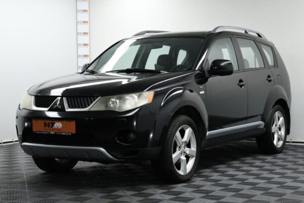 Mitsubishi Outlander XL