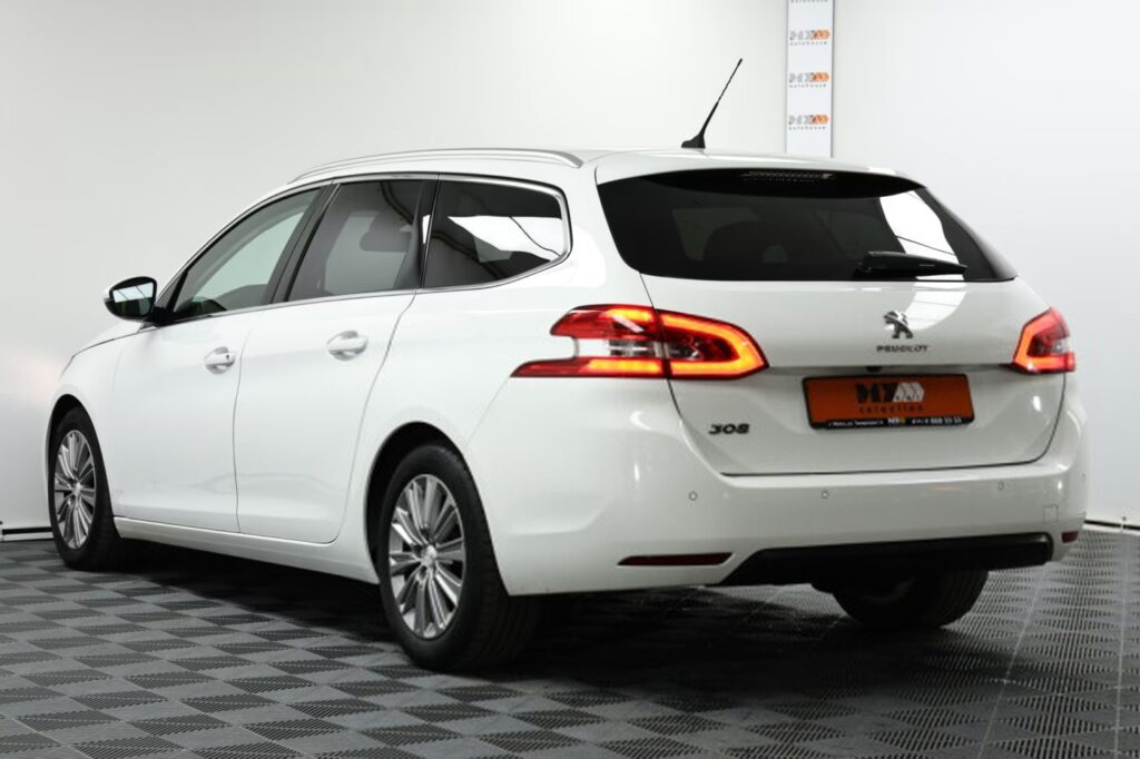 Peugeot 308 T9 · Рестайлинг