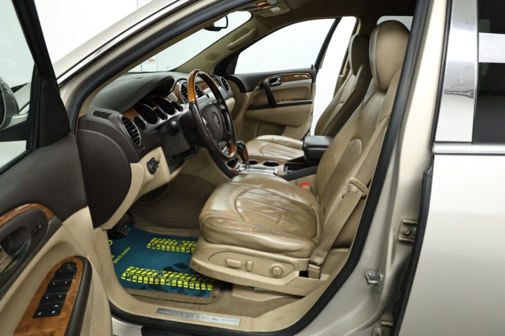 Buick Enclave I
