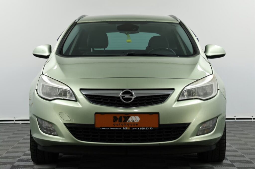 Opel Astra J