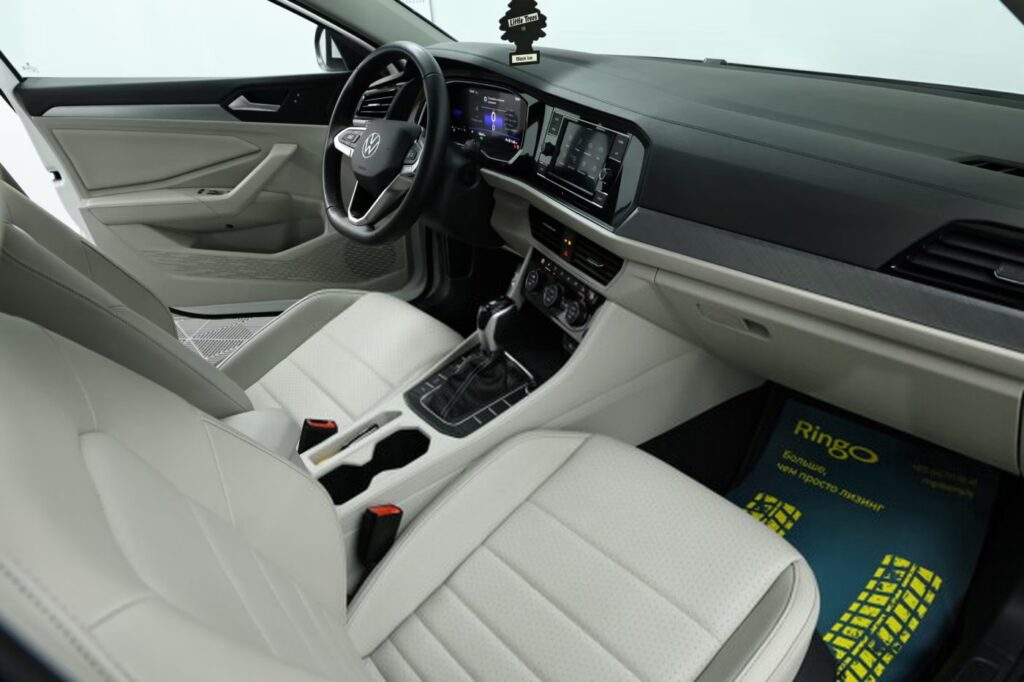 Volkswagen Jetta VII · Рестайлинг