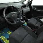 Toyota Corolla Verso I (E120)