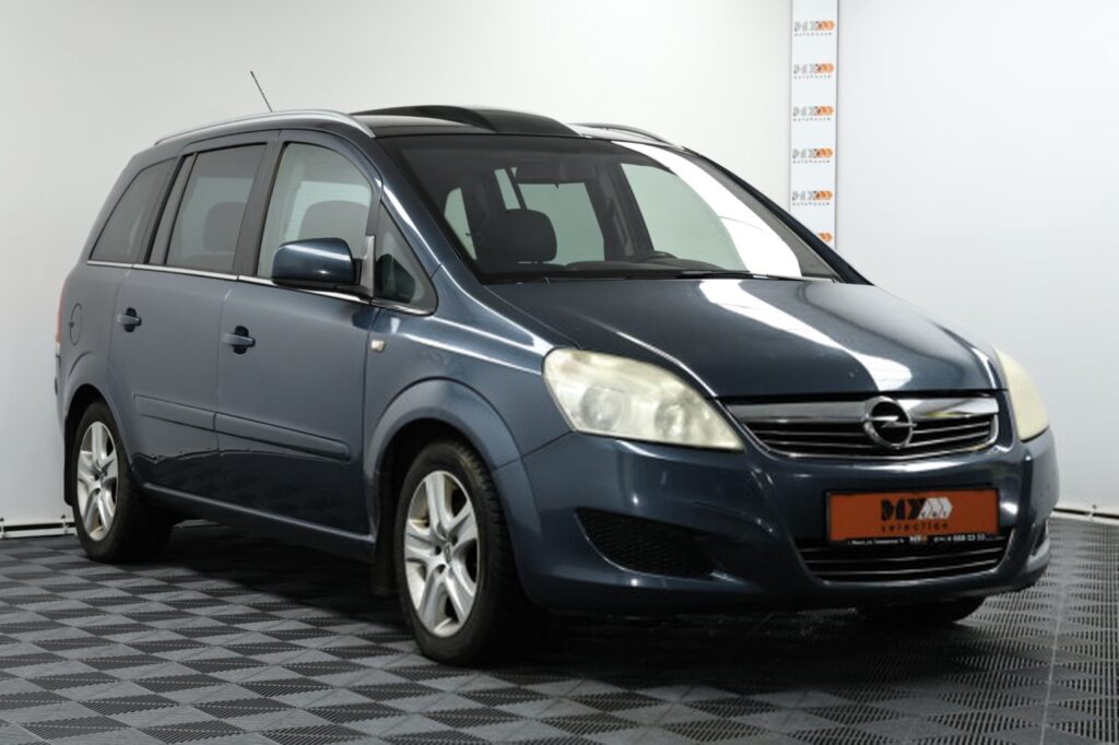 Opel Zafira B · Рестайлинг