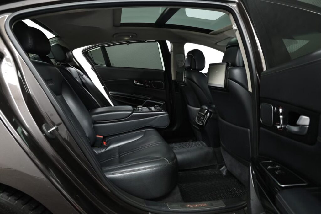 Kia Quoris I · Рестайлинг