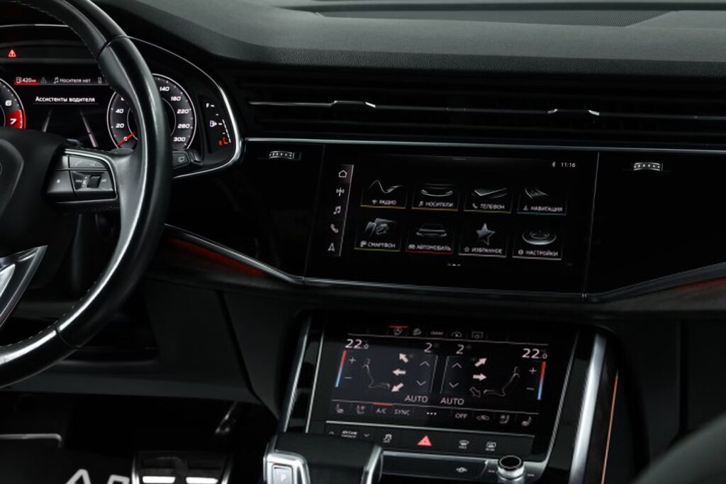 Audi Q8 I