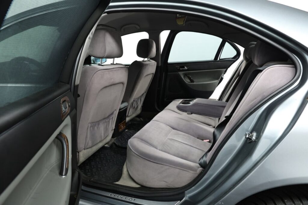 Peugeot 607 I