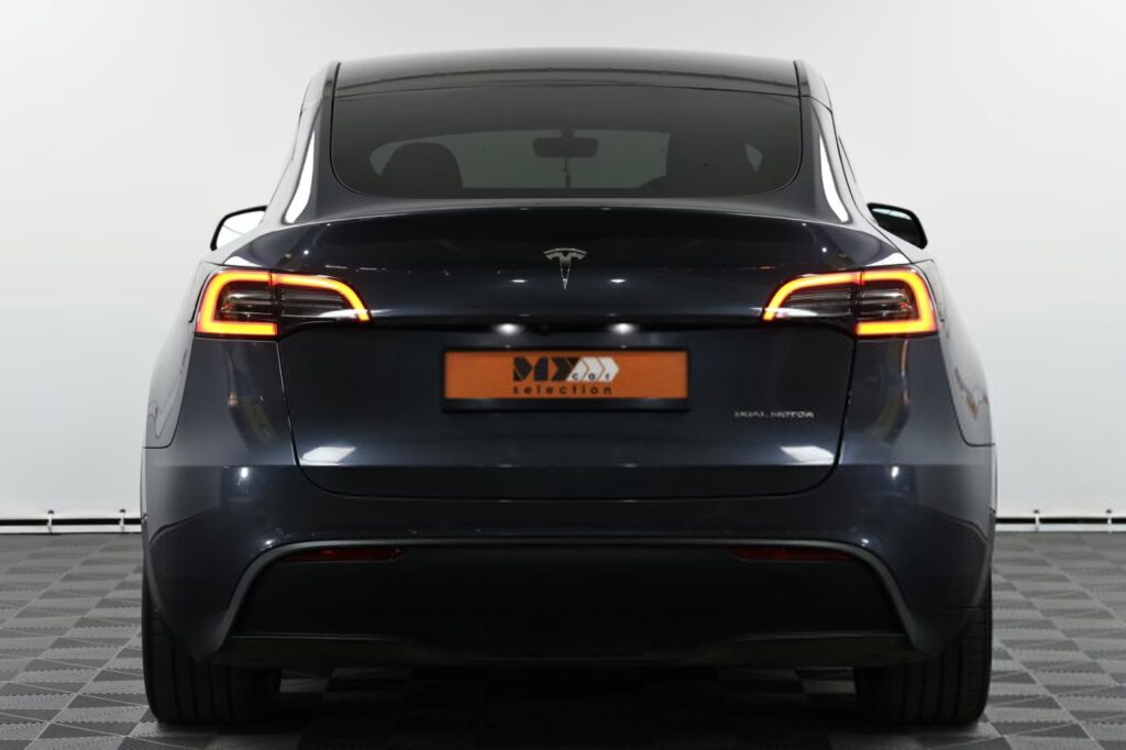 Tesla Model Y I