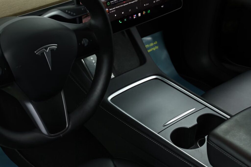 Tesla Model Y I